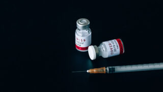 IBD患者はコロナワクチンを受けるべきか